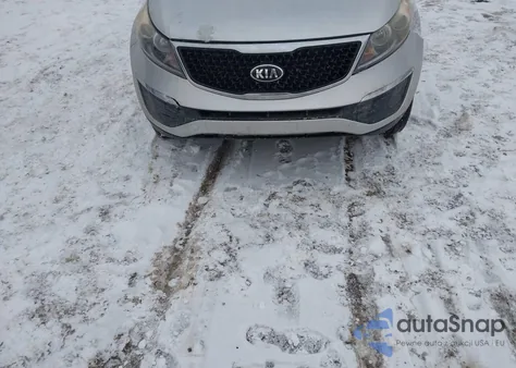 2016 Kia Sportage Lx z USA, uszkodzony, nr VIN KNDPBCAC5G7857788